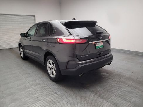 Used 2020 Ford Edge SE FWD image 5