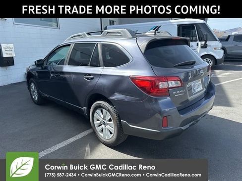 Used 2017 Subaru Outback 2.5i Premium image 3