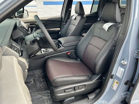 New 2026 Honda Ridgeline Black Edition image 18
