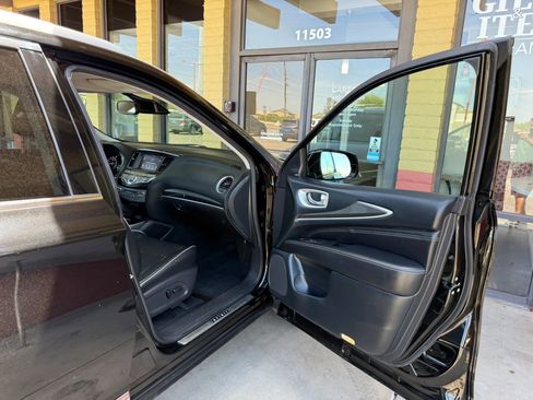 Used 2020 INFINITI QX60 Luxe w/ Essential Package FWD image 21