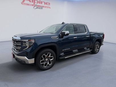 Certified 2022 GMC Sierra 1500 SLT w/ SLT Convenience Package