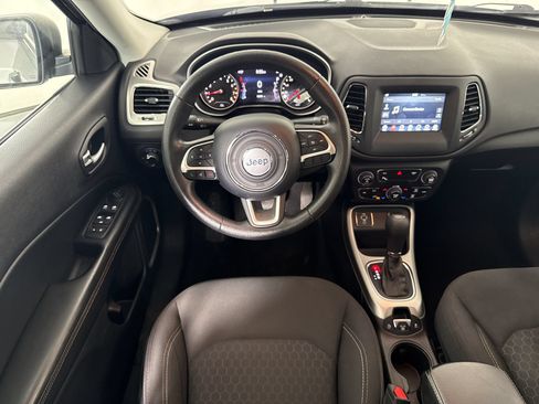 Used 2018 Jeep Compass Sport w/ Tech Group FWD image 22