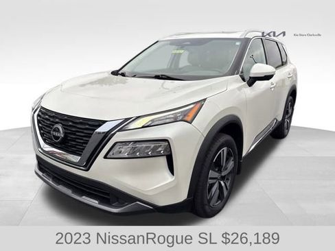 Used 2023 Nissan Rogue SL image 4
