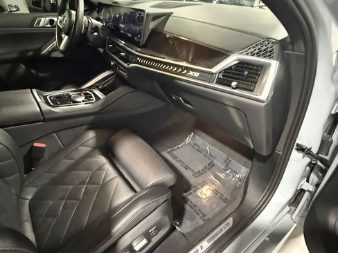 Used 2024 BMW X6 xDrive40i w/ Premium Package AWD/4WD image 28