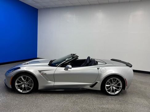 Used 2017 Chevrolet Corvette Z06 RWD image 6