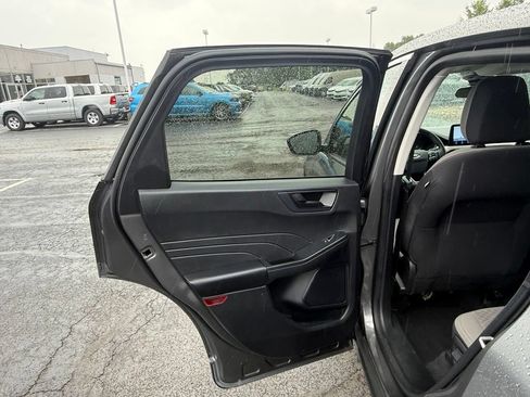 Used 2022 Ford Escape SE w/ Convenience Package FWD image 29