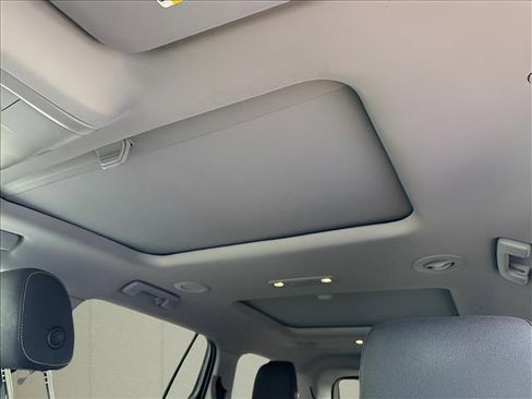 Used 2018 GMC Acadia SLE AWD/4WD image 17
