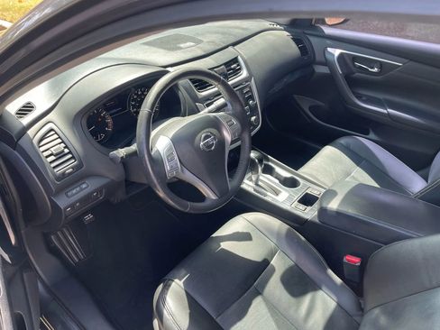 Used 2016 Nissan Altima 2.5 SL w/ Moonroof Package image 11