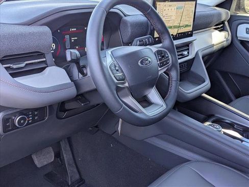 New 2026 Ford Explorer Active w/ Active Comfort Package image 3