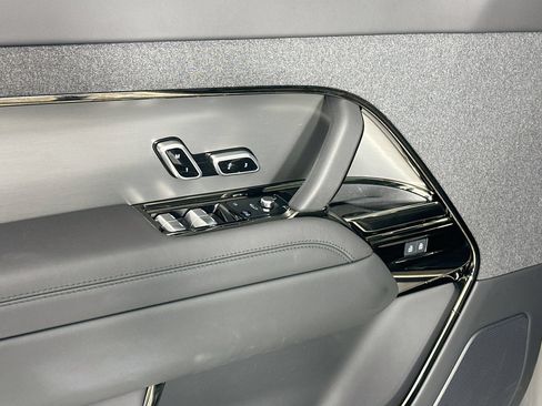 Certified 2024 Land Rover Range Rover Sport SE AWD/4WD image 16