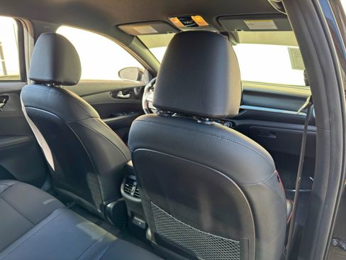 Used 2022 Kia Forte GT w/ GT Technology Package image 32