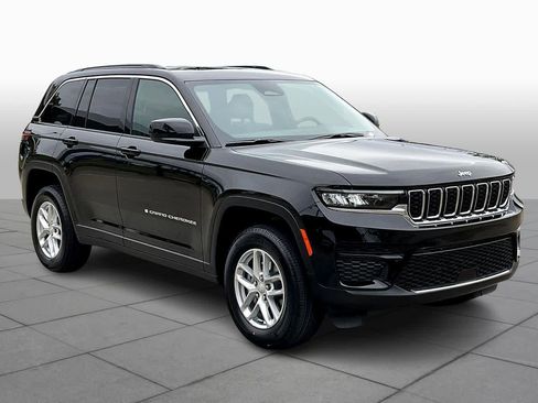 New 2025 Jeep Grand Cherokee Laredo X w/ Luxury Tech Group I image 2