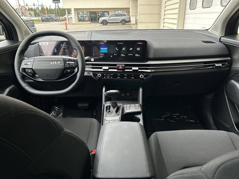 New 2026 Kia Sportage LX image 16