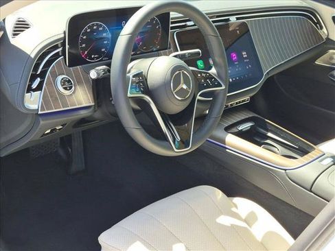 Used 2026 Mercedes-Benz E 350 Sedan image 9