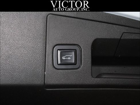Used 2017 Cadillac XT5 Premium Luxury AWD/4WD image 37