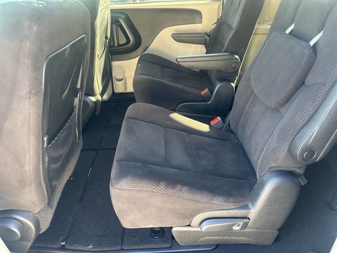 Used 2014 Dodge Grand Caravan SE w/ Quick Order Package 29E SE image 15