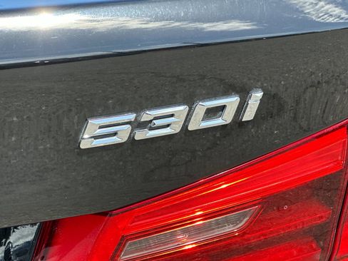 Used 2019 BMW 530i w/ Convenience Package RWD image 26