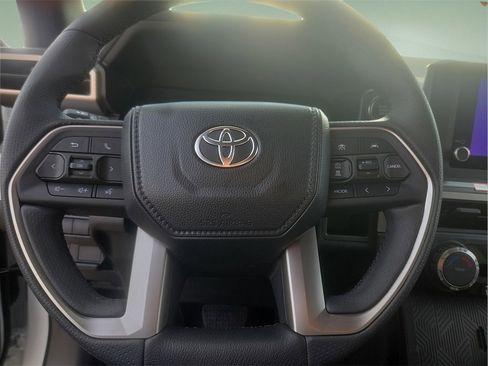 New 2026 Toyota 4Runner SR5 image 25