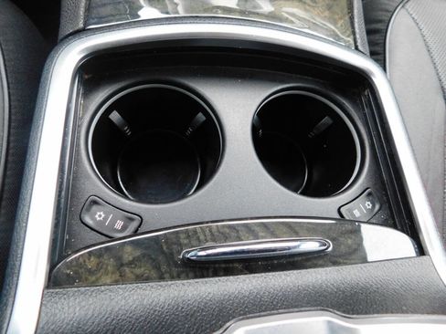 Used 2013 Chrysler 300 C w/ Light Group image 17