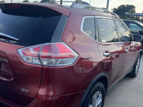 Used 2015 Nissan Rogue SV FWD image 3