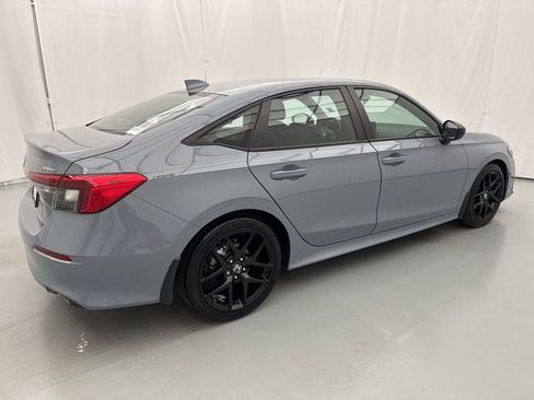 Used 2024 Honda Civic Sport image 13