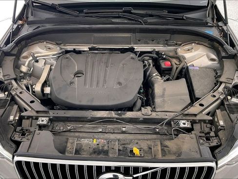 Used 2023 Volvo XC60 B5 Ultimate w/ Climate Package image 13