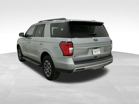Used 2024 Ford Expedition XLT image 3