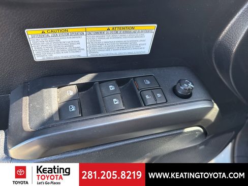 Used 2019 Toyota Tacoma TRD Pro AWD/4WD image 12