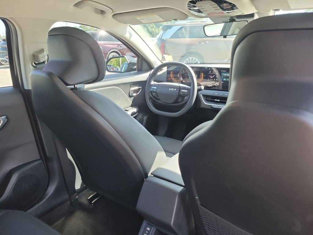 New 2026 Kia K4 EX FWD image 13