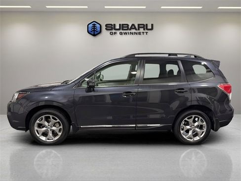 Used 2018 Subaru Forester 2.5i Touring image 2