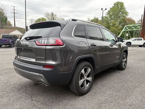 Certified 2019 Jeep Cherokee Limited AWD/4WD image 6