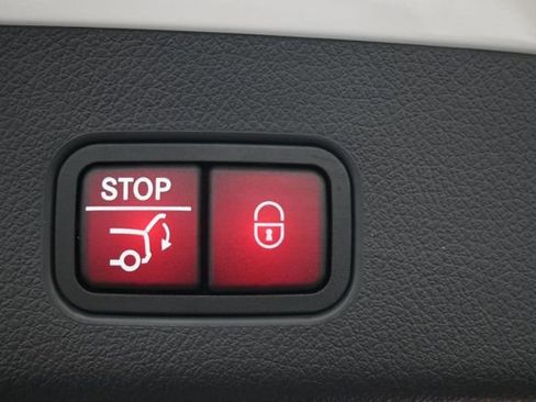 Used 2023 Mercedes-Benz GLC 300 image 14