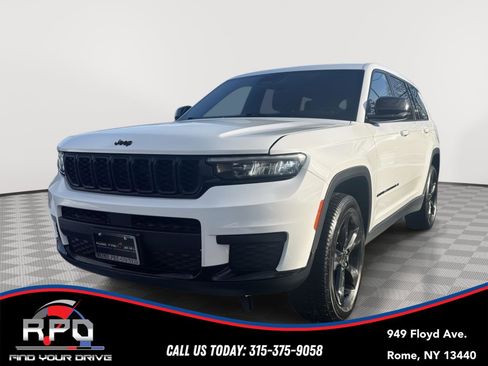 Used 2021 Jeep Grand Cherokee L Laredo image 1