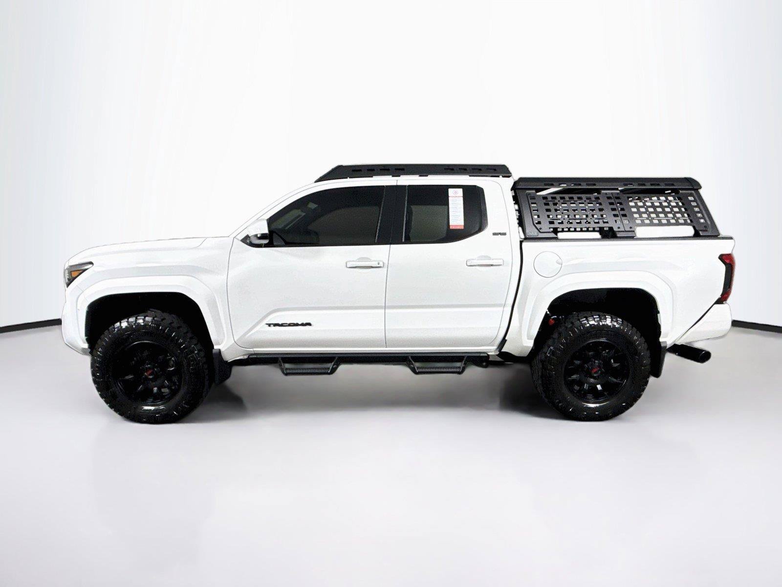 Certified 2025 Toyota Tacoma SR5 AWD/4WD image 15