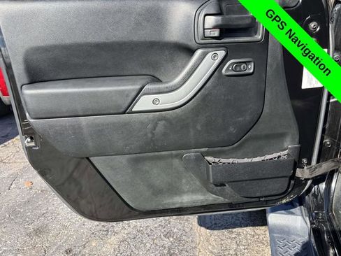 Used 2018 Jeep Wrangler Unlimited Sahara w/ Dual Top Group image 9