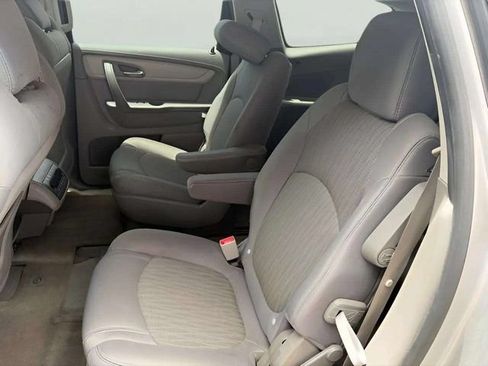 Used 2017 Chevrolet Traverse LT AWD/4WD image 8