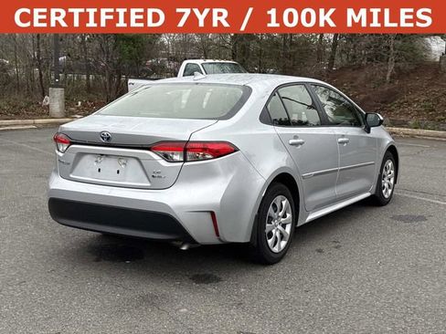 Used 2025 Toyota Corolla LE image 2