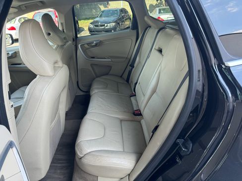 Used 2010 Volvo XC60 T6 image 14
