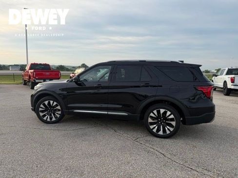 Used 2025 Ford Explorer Platinum w/ LUX Leather Package AWD/4WD image 10