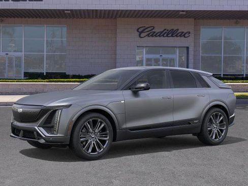 New 2026 Cadillac Lyriq V AWD/4WD image 2