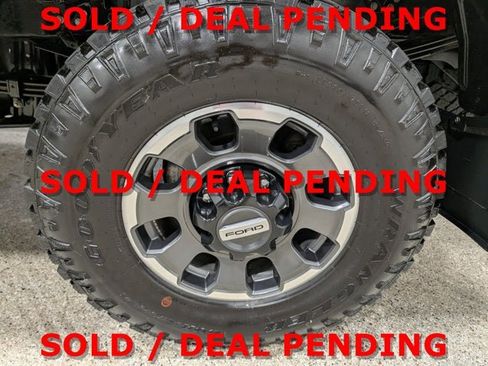 Used 2024 Ford F250 Platinum w/ Tremor Off-Road Package image 14