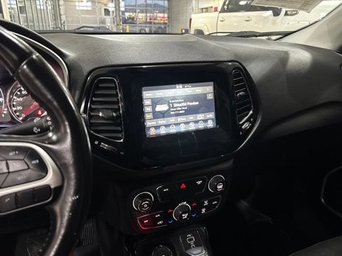 Used 2020 Jeep Compass Latitude AWD/4WD image 22