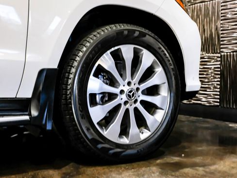 Used 2019 Mercedes-Benz GLS 450 4MATIC w/ Premium 1 Package image 57