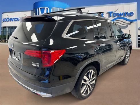 Certified 2017 Honda Pilot Elite image 8