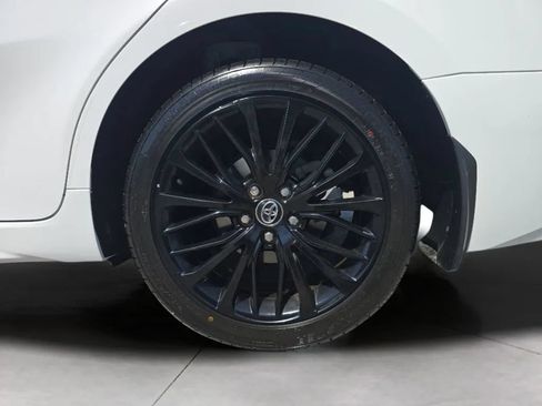 Used 2020 Toyota Camry SE FWD image 28