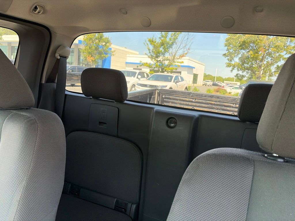 Used 2016 Nissan Frontier S RWD image 18