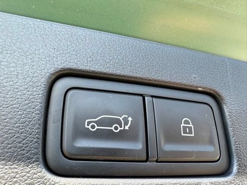 Used 2026 Hyundai Ioniq 9 Calligraphy AWD/4WD image 13