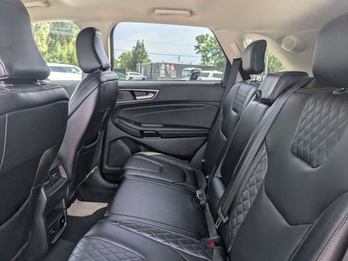Used 2024 Ford Edge Titanium AWD/4WD image 14