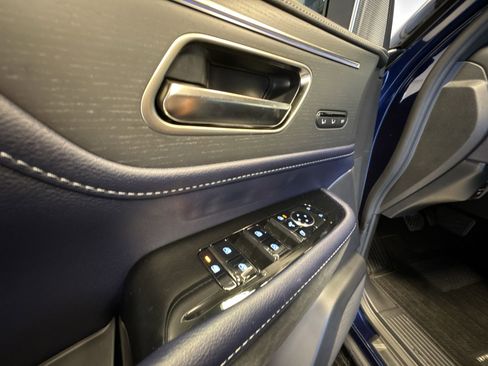 New 2026 INFINITI QX80 4WD w/ Sport Exterior Package image 13