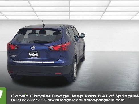 Used 2019 Nissan Rogue Sport S image 13